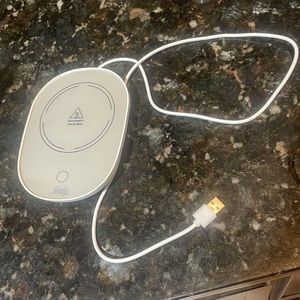 Like New Sealy coffee mug warmer